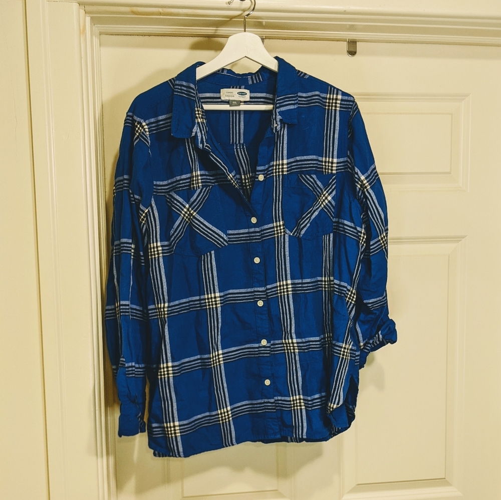 Old Navy Blue Plaid Boyfriend Flannel